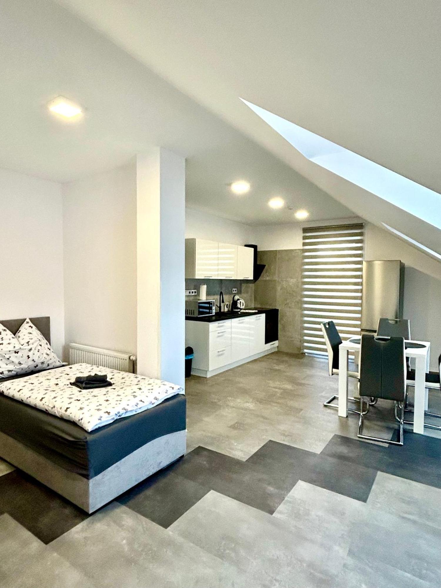 Apartmany Premium Se Soukromym Parkovanim Česká Lípa Exterior foto