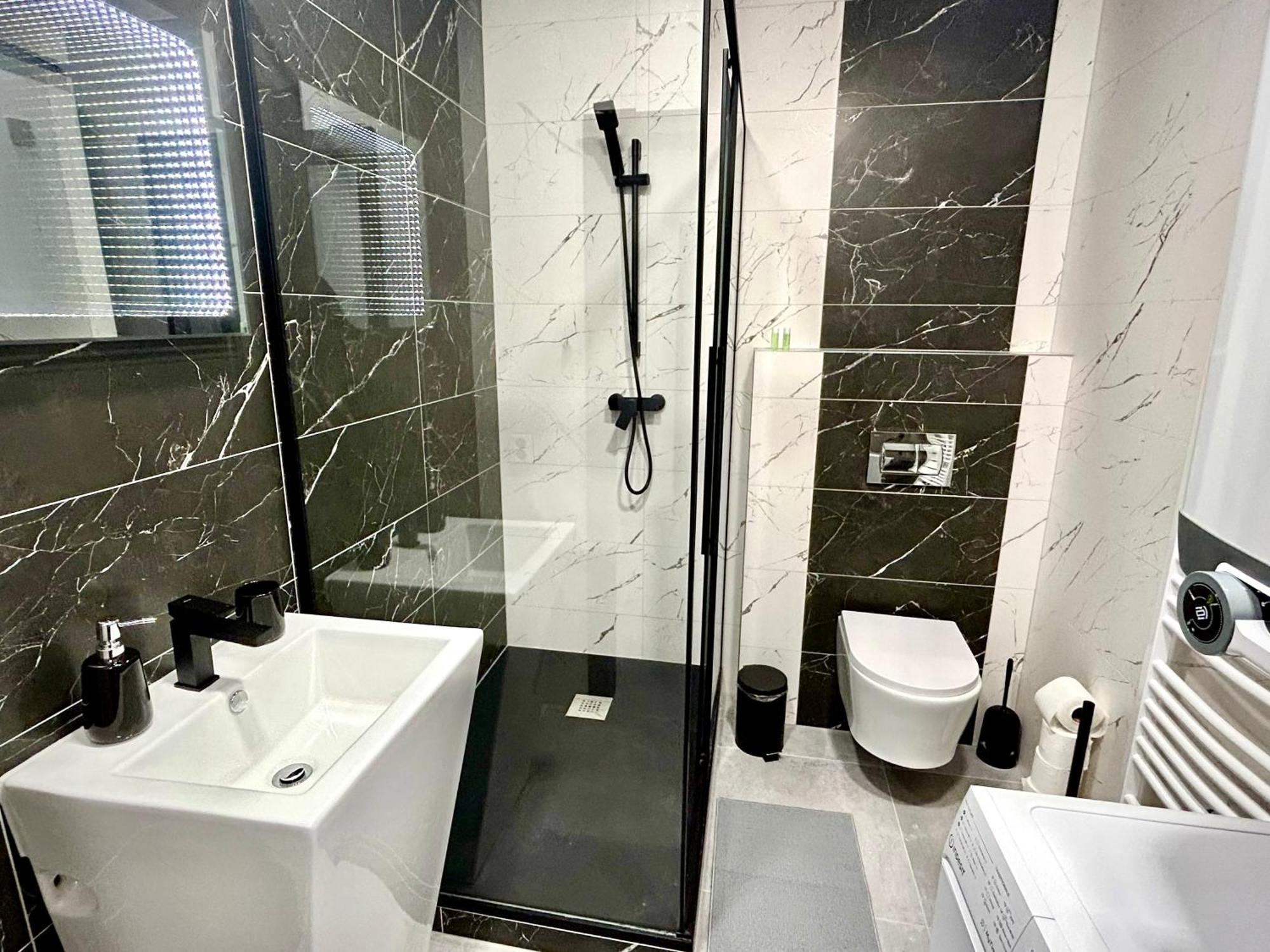 Apartmany Premium Se Soukromym Parkovanim Česká Lípa Exterior foto