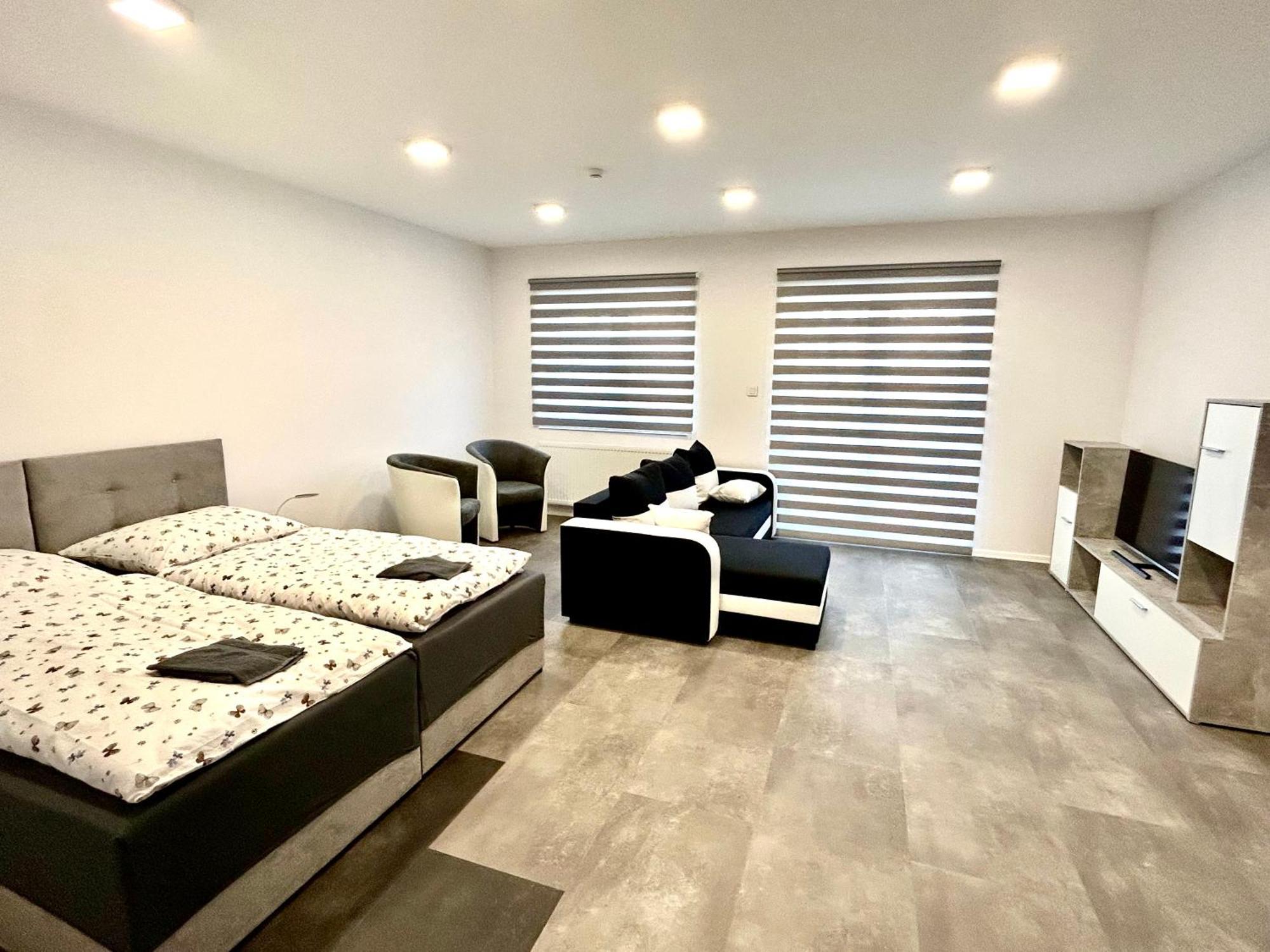 Apartmany Premium Se Soukromym Parkovanim Česká Lípa Exterior foto