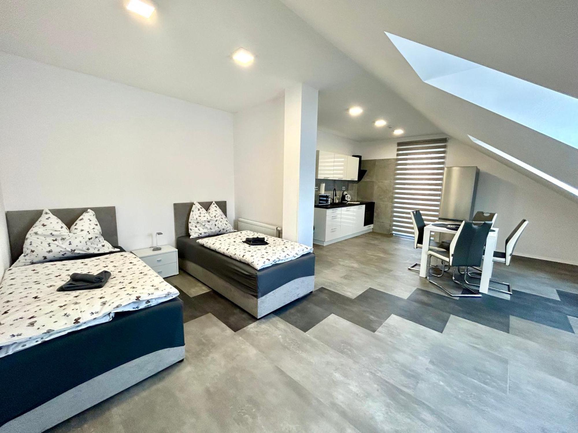Apartmany Premium Se Soukromym Parkovanim Česká Lípa Exterior foto